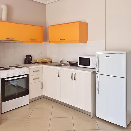 Allure Apartment Sarande Bilik gambar